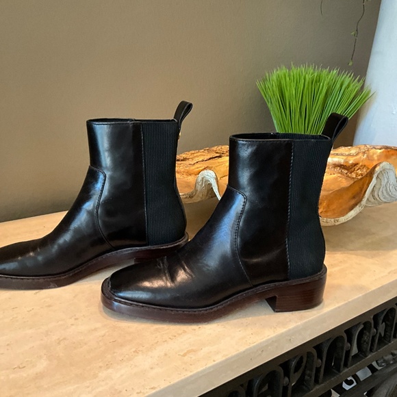 TORY BURCH CHELSEA BOOT - Picture 3 of 6